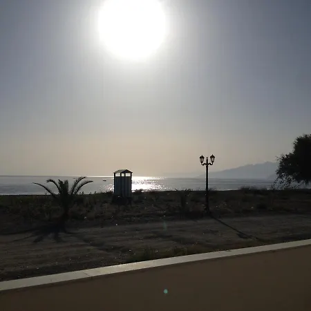 Spiti Sto Aigaio شقة آيا آنا